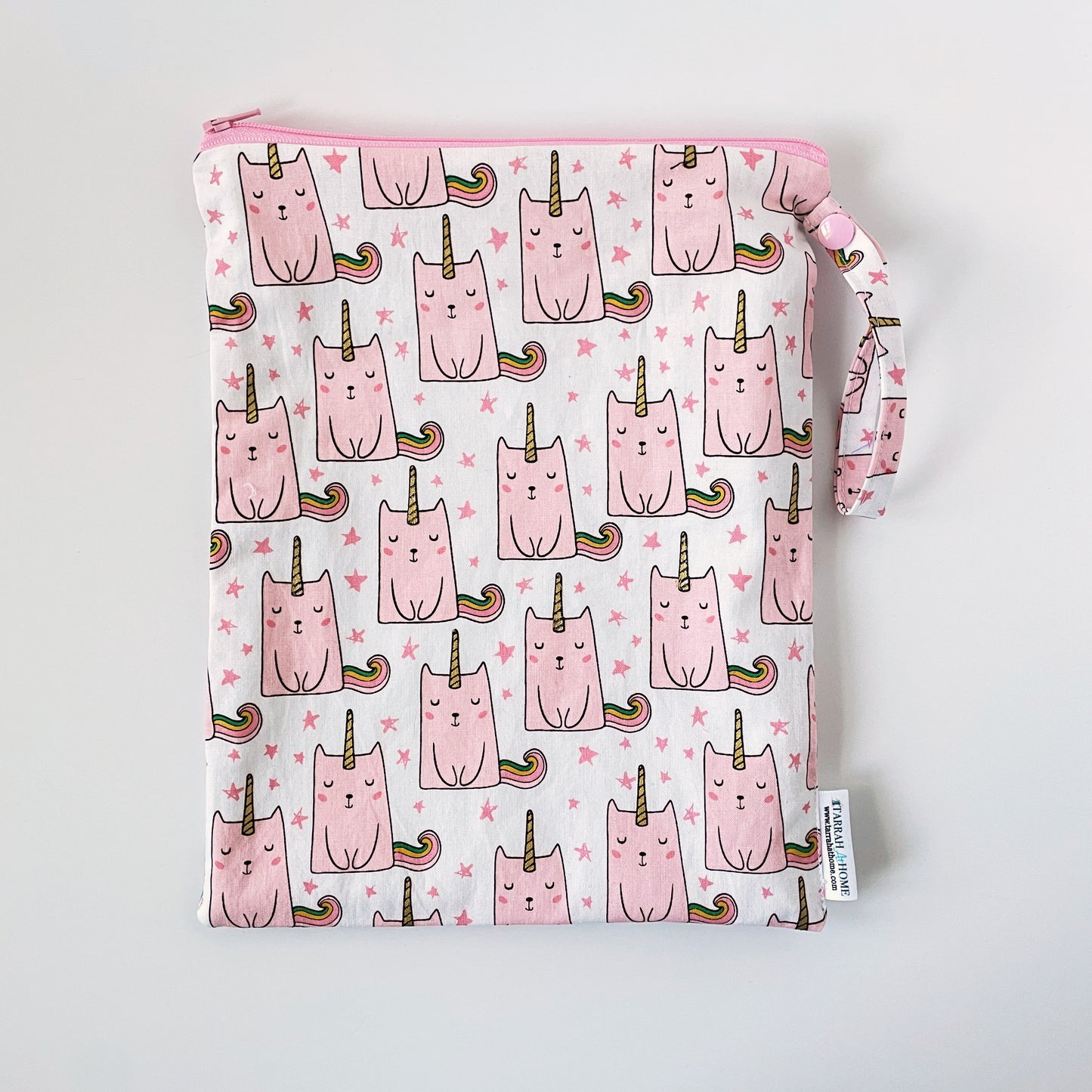 Daycare Wet Bag for Babies, Toddlers, and Kids – Leakproof Reusable Bag for Diapers, Clothes & Swim