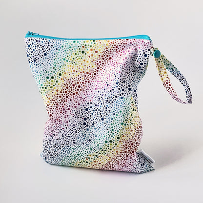 Daycare Wet Bag for Babies, Toddlers, and Kids – Leakproof Reusable Bag for Diapers, Clothes & Swim