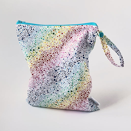 Daycare Wet Bag for Babies, Toddlers, and Kids – Leakproof Reusable Bag for Diapers, Clothes & Swim