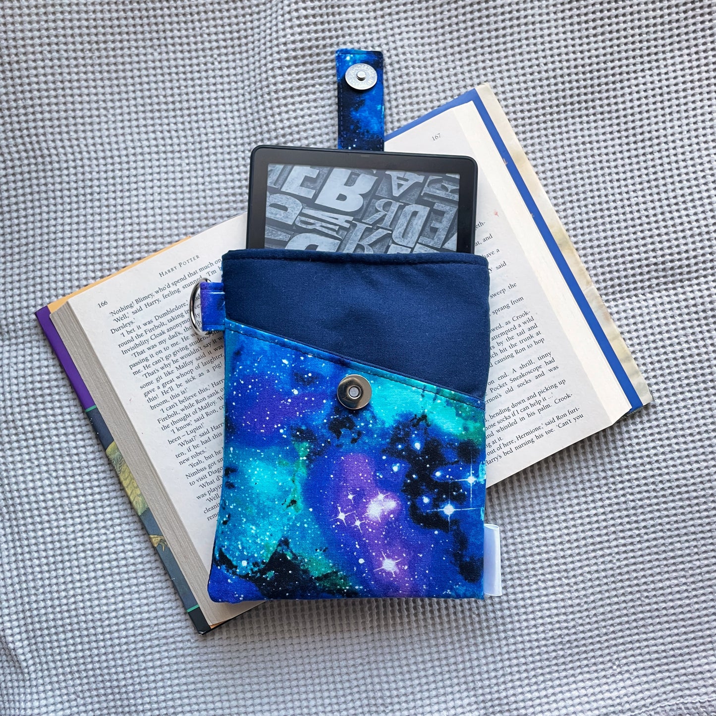 E-Reader Wallet – Kindle Paperwhite Sleeve Case & Travel Organizer