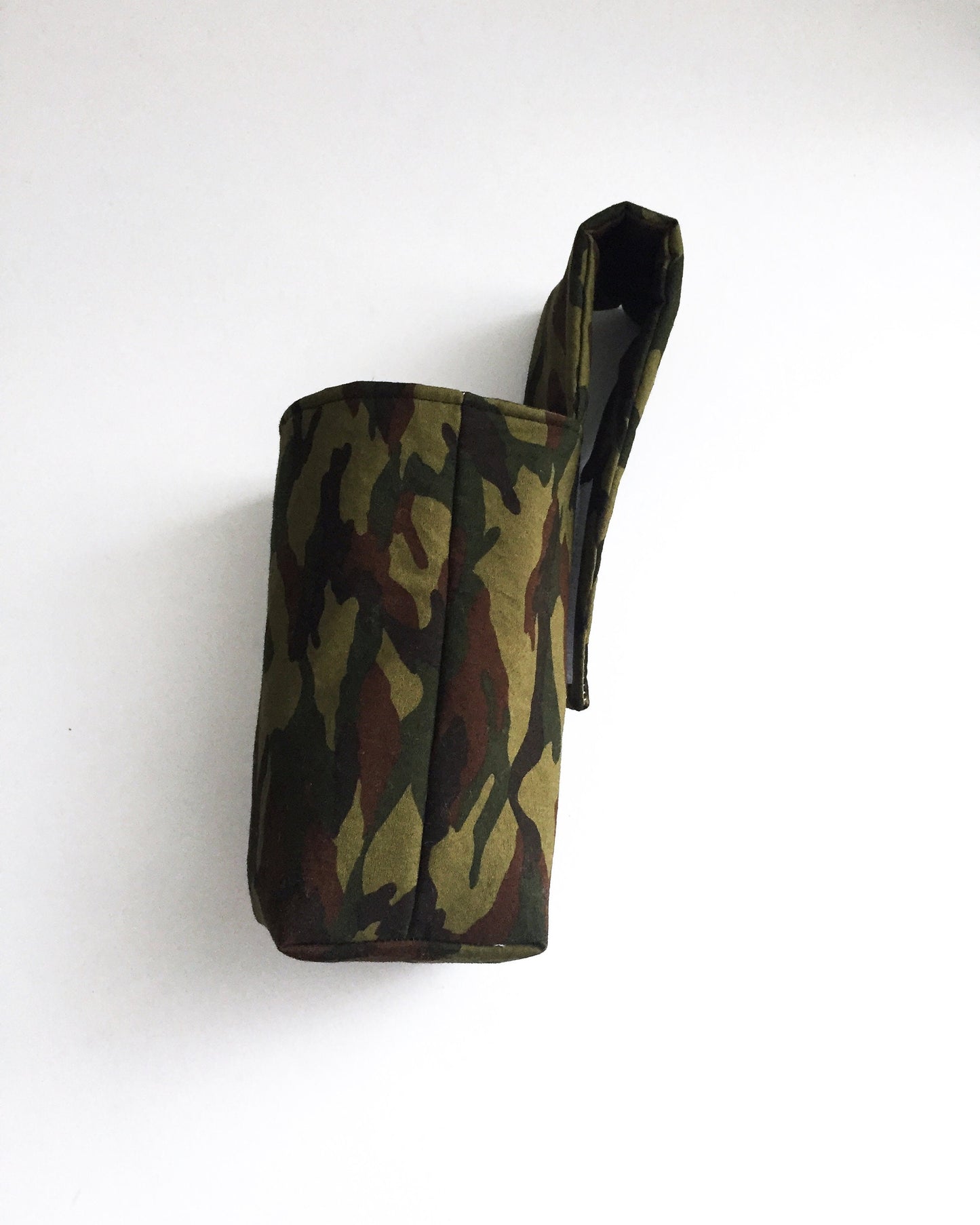 Hanging Drink/Accessory Holder in Camo