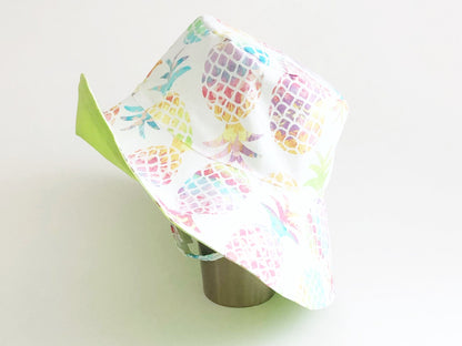 Girl Rainbow Pineapple Toddler Medium Wide Brim Bucket Hat, Chinstrap